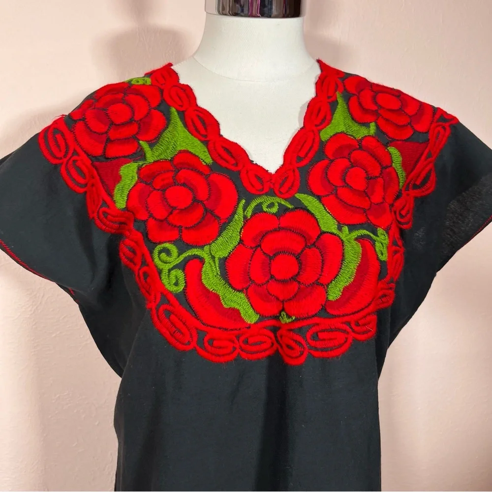 Vintage Bohemian Handmade Mexican Embroidered Red Floral Black Tunic Blouse - Picture 9 of 17